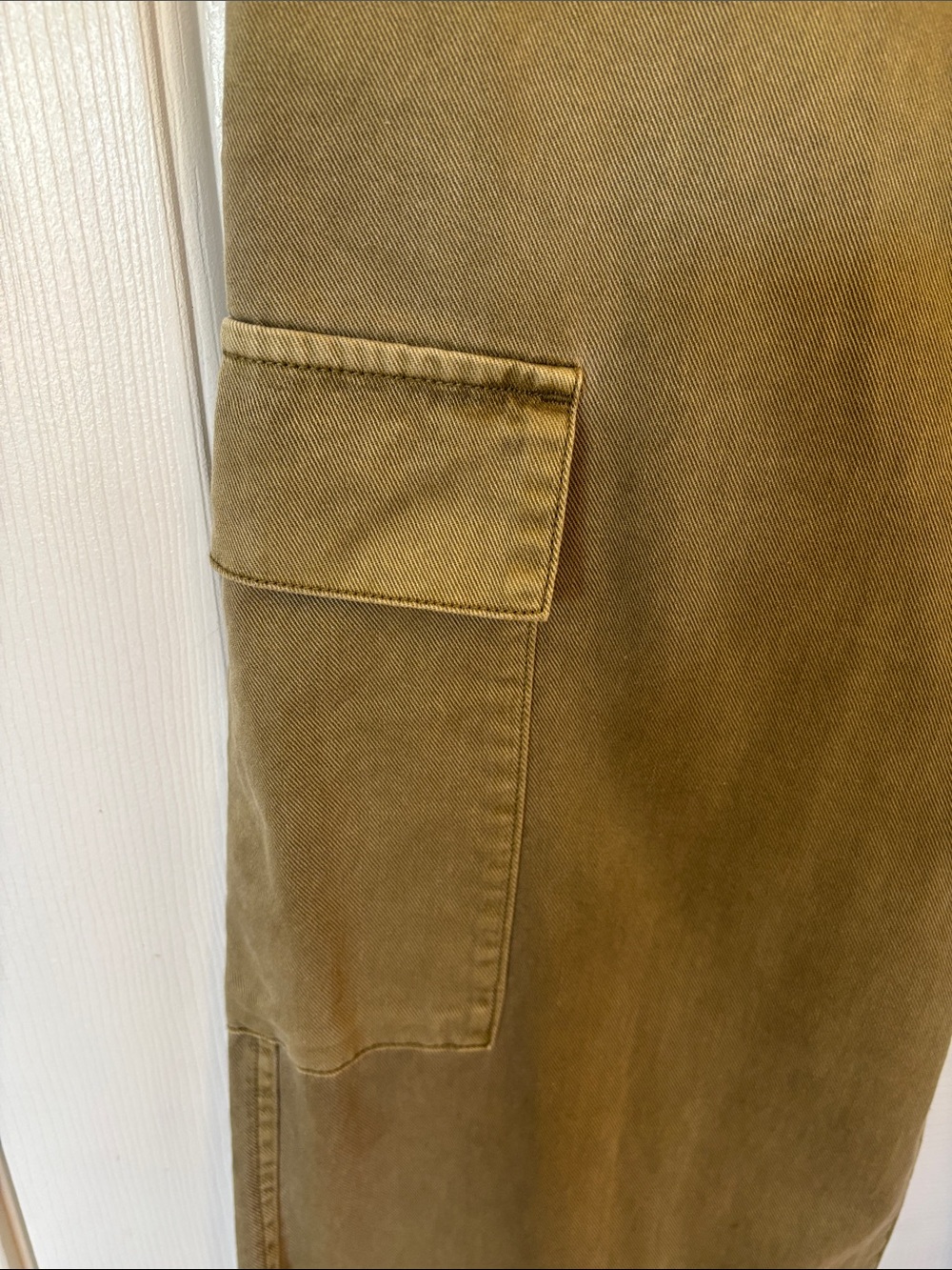 GAP Olive Green Cargo Pants - Picture 4 of 5